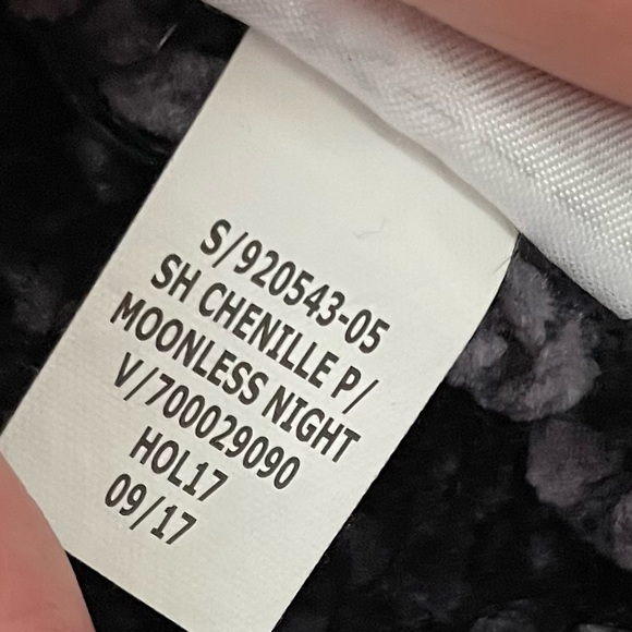 GAP Navy Blue Super Soft Chenile Long Sleeved Sweater - Picture 13 of 16